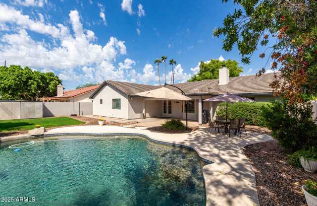 2041 E MARQUETTE Drive photos photos