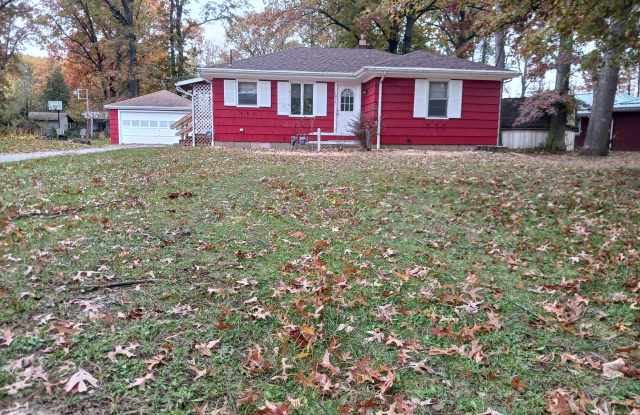 Beautiful 2 bed 2 bath home with large lot and 2 car garage photos photos Beautiful 2 bed 2 bath home with large lot and 2 car garage photos photos