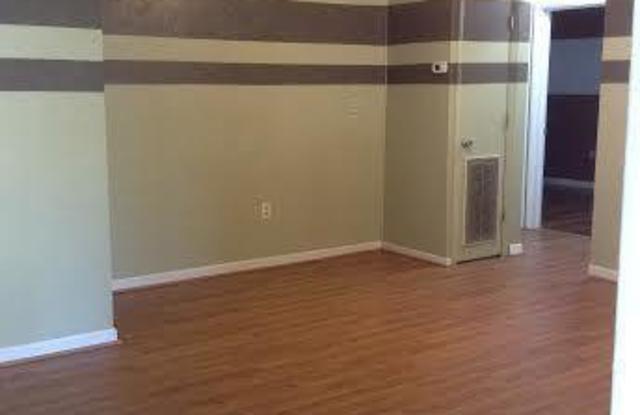 6028 HYRAM AVE Gallery 4
