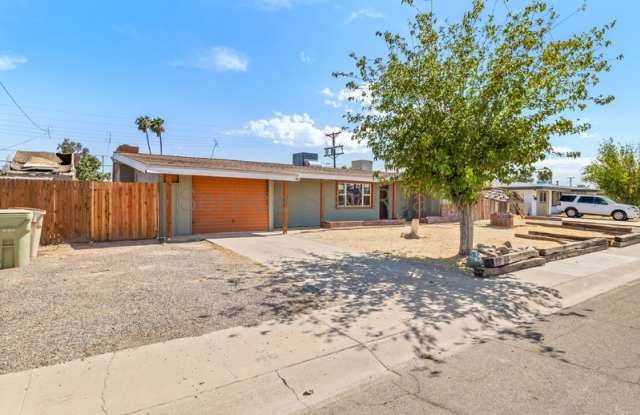 5939 W Orange Dr Gallery 2