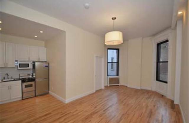 1061 Madison Avenue - 1061 Madison Avenue, New York City, NY 10028