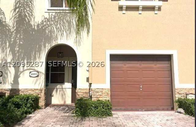 22231 SW 88th Path Gallery 1