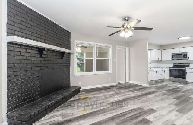 3 Bedroom 2 Bathroom in Monck's Corner Gallery 3