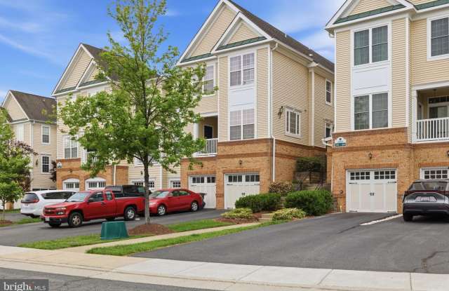 43905 HICKORY CORNER Terrace Gallery 3