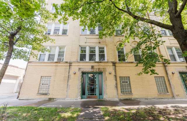 Ravenswood - 1 Bed / 1 Bath - Heat Included photos photos