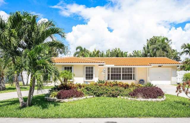 5221 NE 26th Avenue photos photos