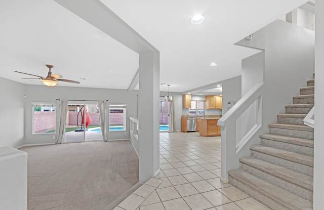 MOVE-IN READY GORGEOUS 4-BEDROOM HOME WITH POOL! Gallery 4