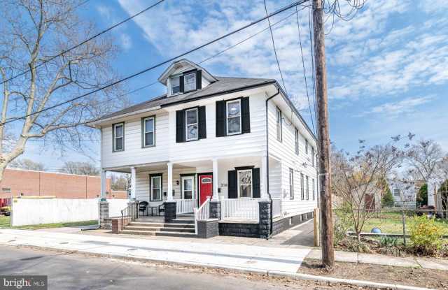 316 W 4TH STREET photos photos
