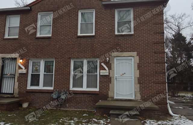 19032 W Chicago St photos photos