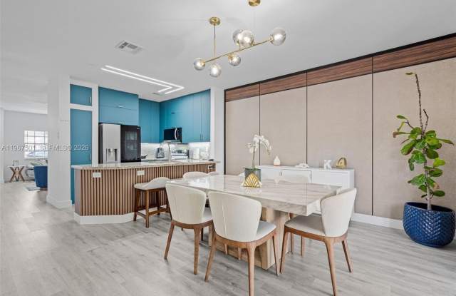 5725 NW 114th Path photos photos