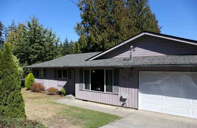 10807 35th Ave Se - 10807 35th Avenue Southeast, Eastmont, WA 98208