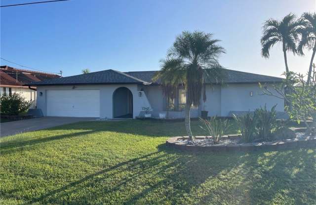 5029 SW 11th Place photos photos