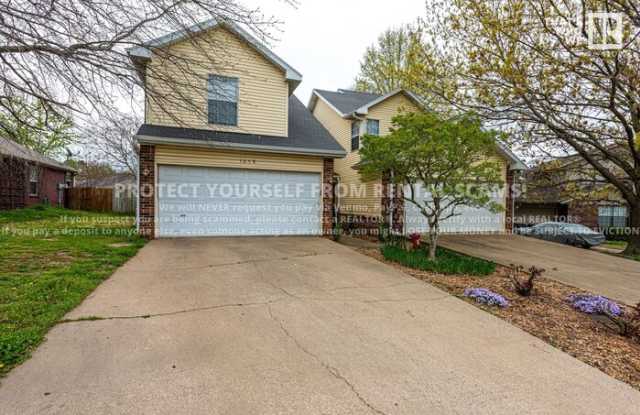 1658 North Saddlehorn Avenue photos photos