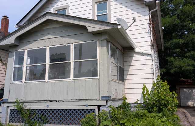 3709 E 103rd St photos photos