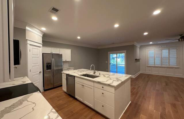 2420 Raymond Avenue - 2420 Raymond Avenue, North Charleston, SC 29406