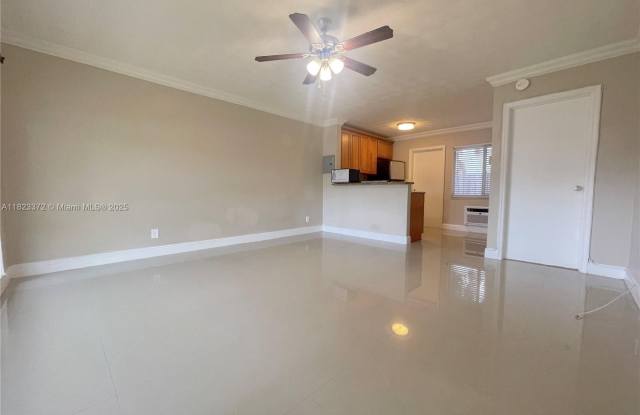2809 Middle River Dr photos photos