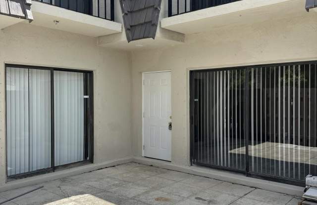 1827 N Congress Avenue photos photos