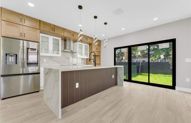 1816 NW 49th Street, Miami, FL 33142 - 4011 photos photos
