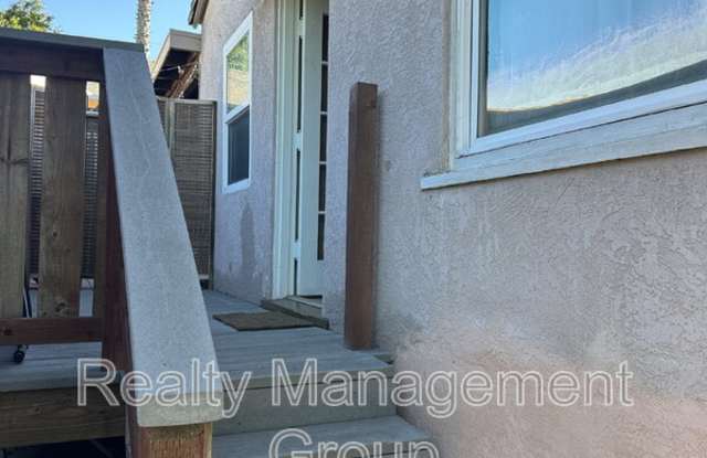 2338 Berry Street photos photos