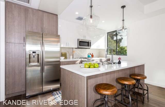 3120 W Rivers Edge Ct - 3120 W Rivers Edge Ct, Los Angeles, CA 90039
