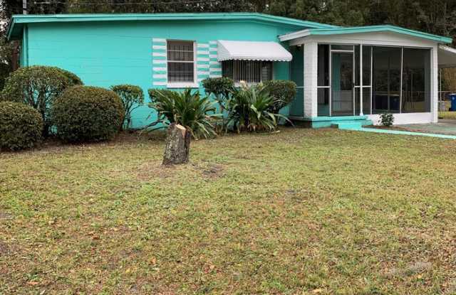 2632 Begonia Road Gallery 2