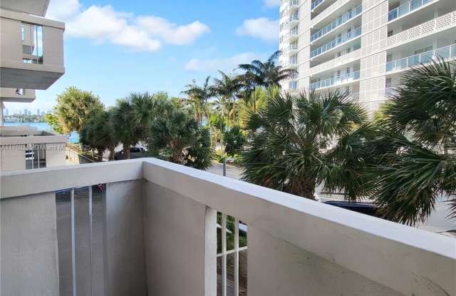 800 West Ave - 800 West Avenue, Miami Beach, FL 33139