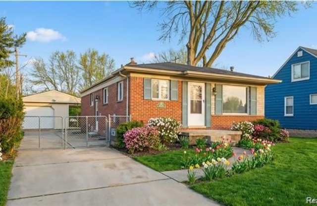 25037 Joy Road photos photos