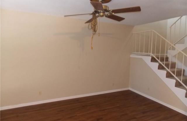 6106 Vance Jackson Gallery 4