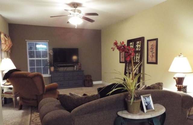 28 White Oak Drive NE Gallery 2