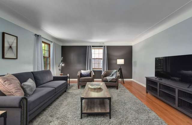 18033 Chagrin Boulevard photos photos