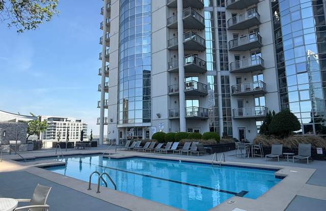 333 West Trade Street - 333 West Trade Street, Charlotte, NC 28202