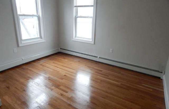 15 Henderson St. photos photos