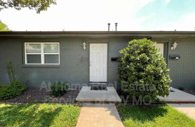 1345 E Elm - 1345 East Elm Street, Springfield, MO 65802