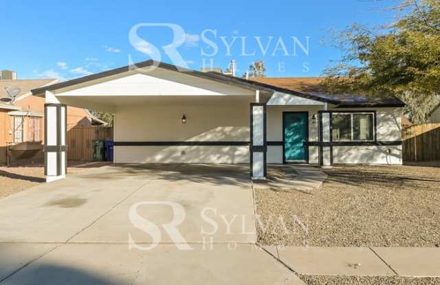 1950 West Burgundy Way - 1950 West Burgundy Way, Tucson, AZ 85746