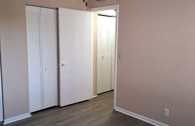 Beautiful 2  bedroom 2 bath Cond in heart of Delray Gallery 4