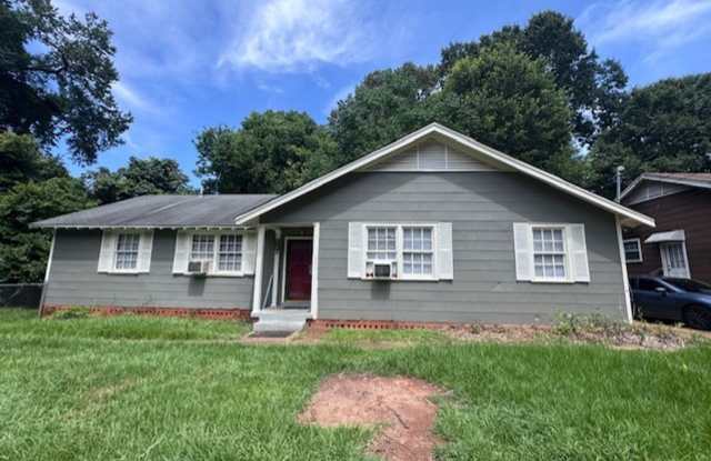 Cute and Clean 2 Bedroom/1 Bath, NEW LVP Floors photos photos