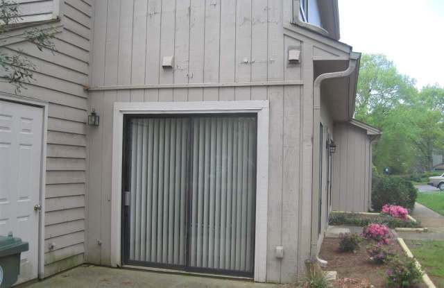 111 Charter Oaks Circle Gallery 2