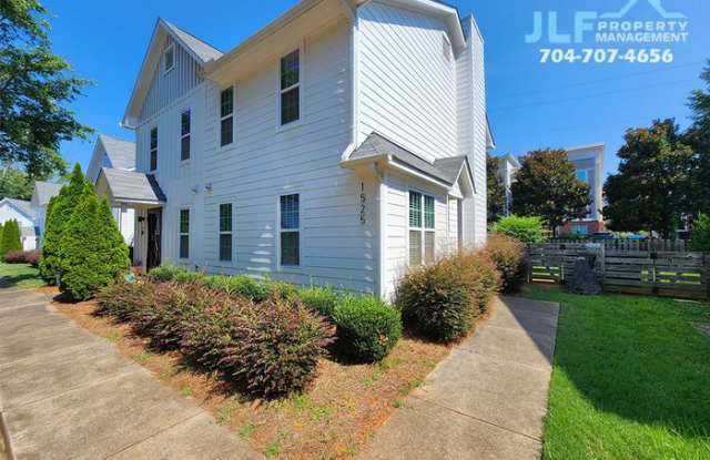 1525 Briar Creek Road Gallery 2