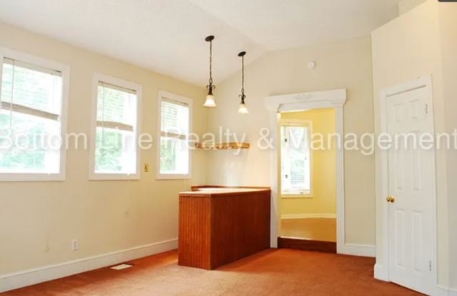 2 bedroom apartment for rent in a great location Gallery 4