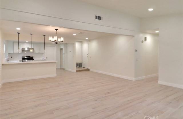 471 Wrangler Way photos photos
