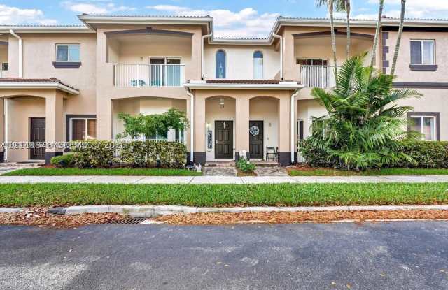 1942 SE 23rd Ter Gallery 1