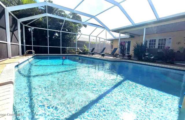 423 PORT ROYAL BLVD BOULEVARD - 423 Port Royal Boulevard, South Patrick Shores, FL 32937