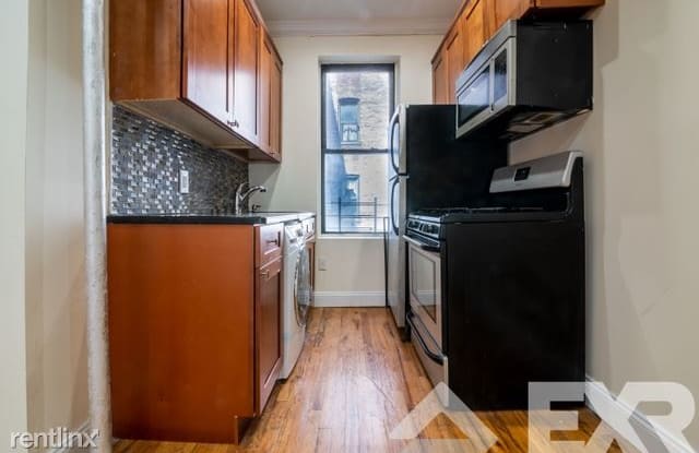 1131 President St 1A - 1131 President Street, Brooklyn, NY 11225