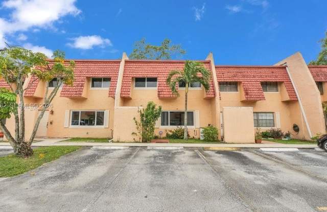 6 Spinning Wheel Ln photos photos