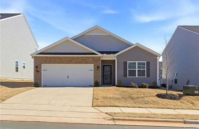 Single Story Ranch in Greensboro! photos photos Single Story Ranch in Greensboro! photos photos