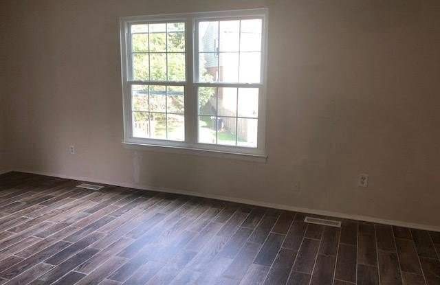 1805 FALCON Court Gallery 3
