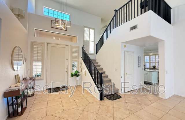 757 W Aloe Pl Gallery 3