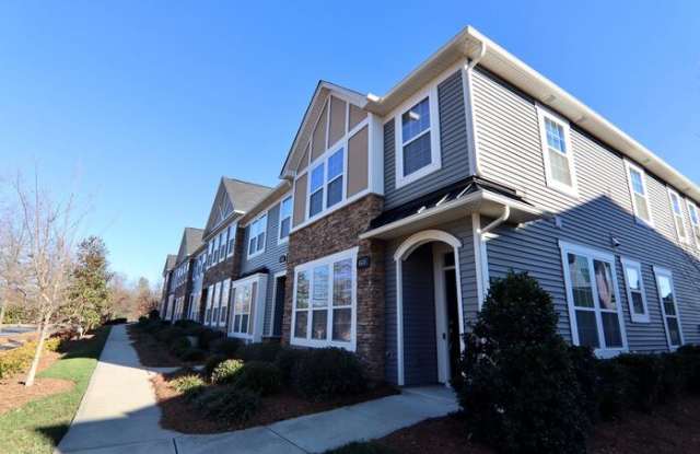6634 Berewick Commons Parkway Gallery 1