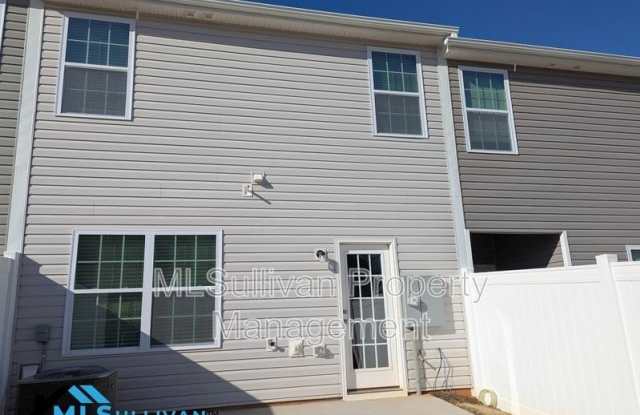 2825 Egert Drive Gallery 3