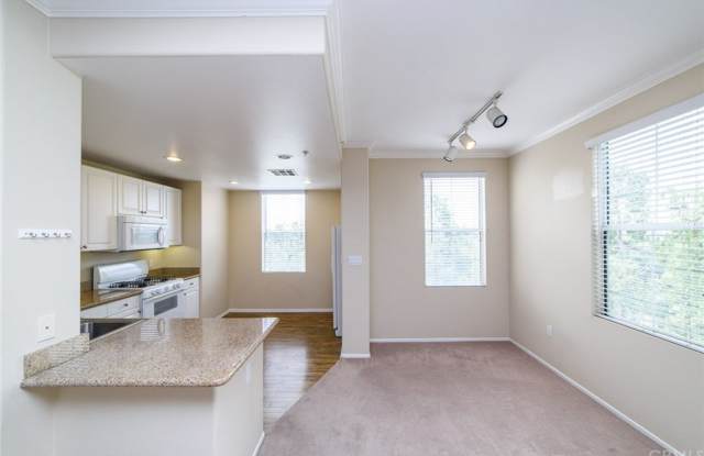 2255 Watermarke Place Gallery 3